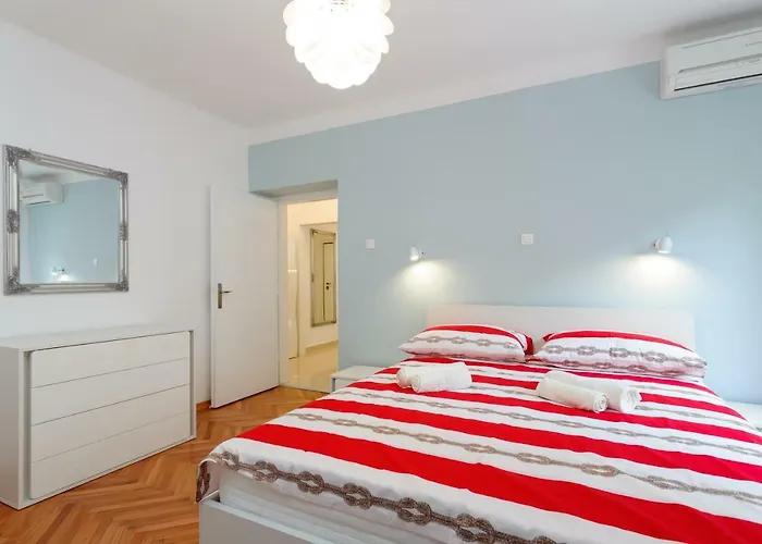 Marina's Place דירה *