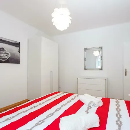 Marina's Place Apartmán