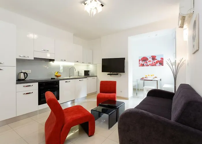 Marina's Place Appartement *